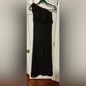 NWOT BLACK WOMENS ONE SHOULDER EVENING GOWN W/Front Left Slit